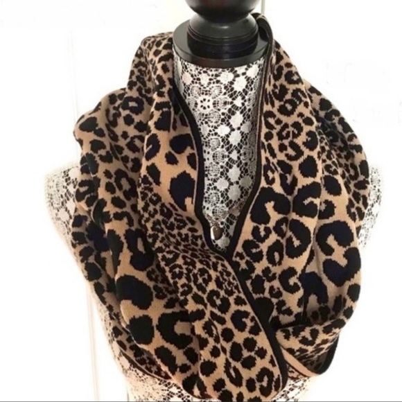 Michael Kors Infinity Scarf Leopard Reversible Winter Warm Fashion Animal Print - Picture 6 of 12